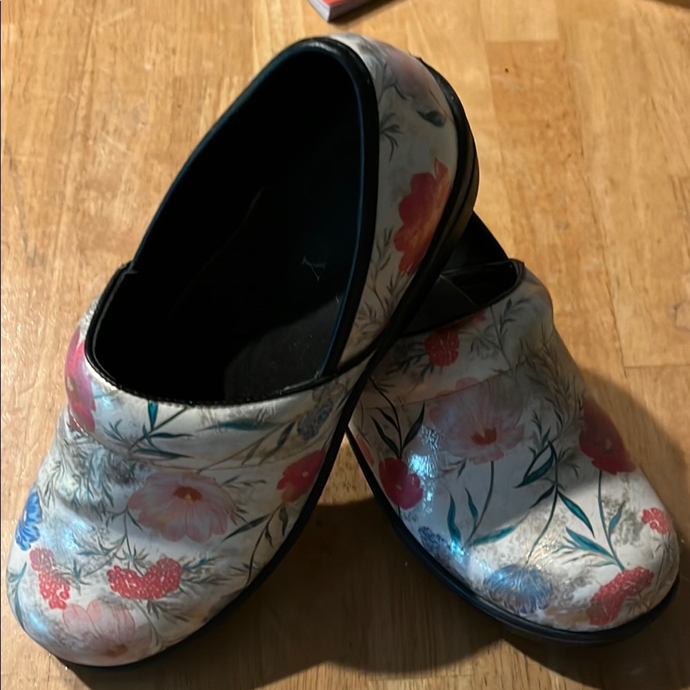 Floral Clogs with Black Soles